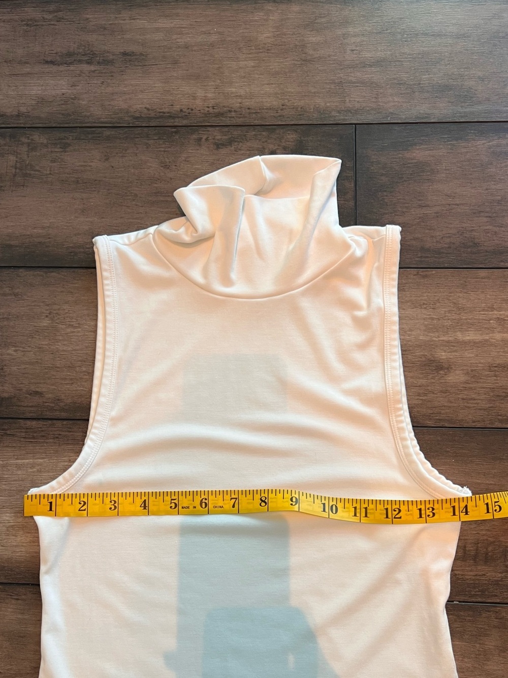 ARITZIA Babaton Location Sleeveless White Turtleneck Top Women’s Medium - Picture 6 of 8
